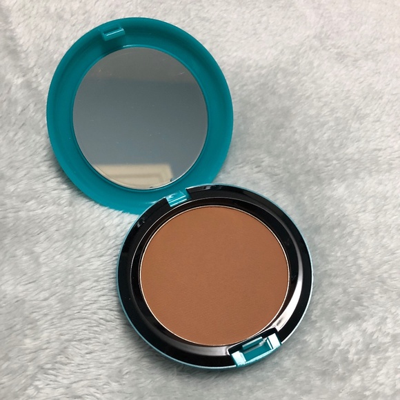 Limited edition Patrick star bronzer - Picture 2 of 3